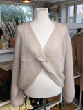 Pullover Soft 80% Kid Mohair Knoten Schleife V-Ausschnitt Beige Flausch Pulli One Size - von Mioni Italien 28047