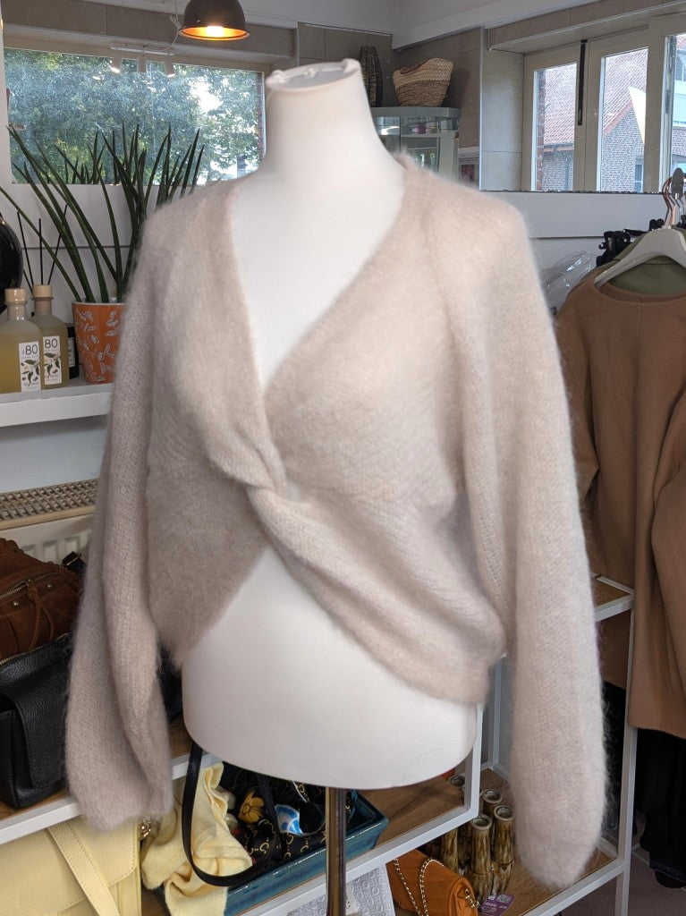 Pullover Soft 80% Kid Mohair Knoten Schleife V-Ausschnitt Beige Flausch Pulli One Size - von Mioni Italien 28047